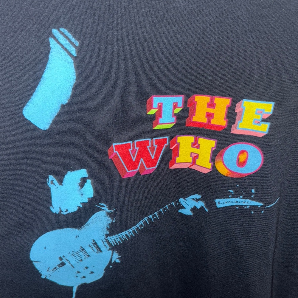 The WHO Band Tee ✌🏽